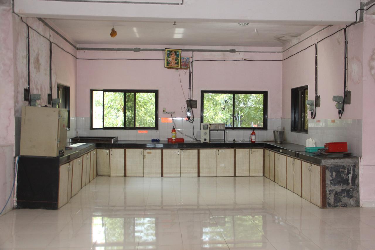 Blending and packaging facility